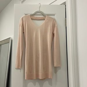 Vimmia womens XS open back light weight sweater top. Brand new with out tags